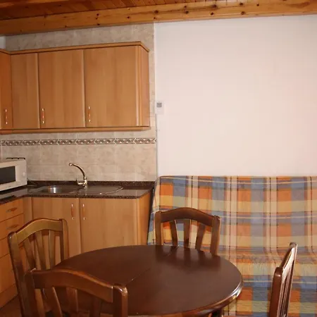 Guest house Casa Peret De Pereto - Habitaciones Y 3*